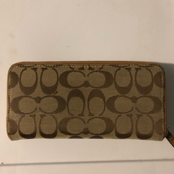 Coach Wallet - Picture 2 of 3